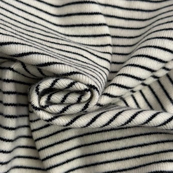 Свитер в полоску фото 6