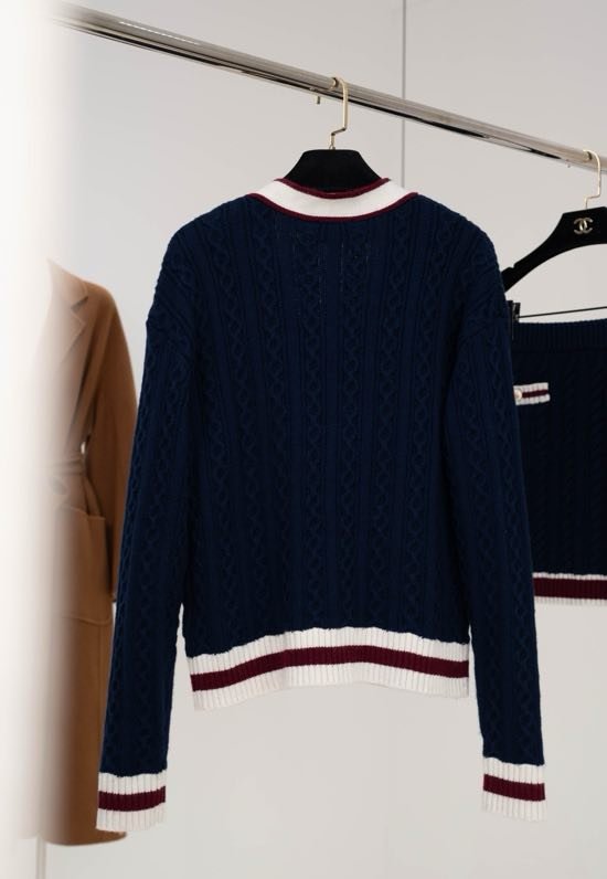 Свитер женские фото 6