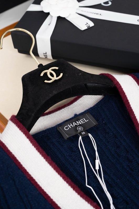 Свитер женские фото 8