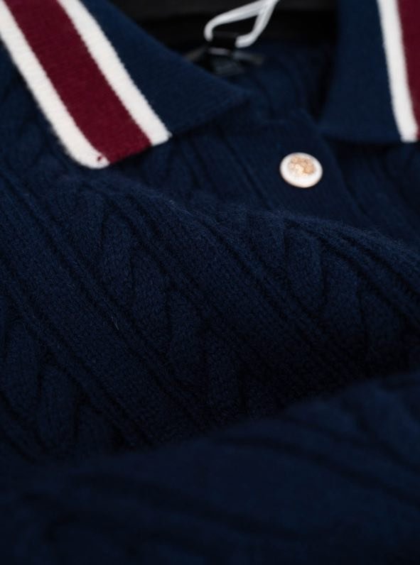 Свитер женские фото 8