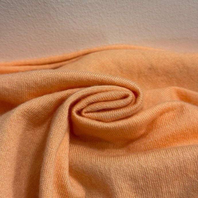 Светр жіночий без рукавів фото 5