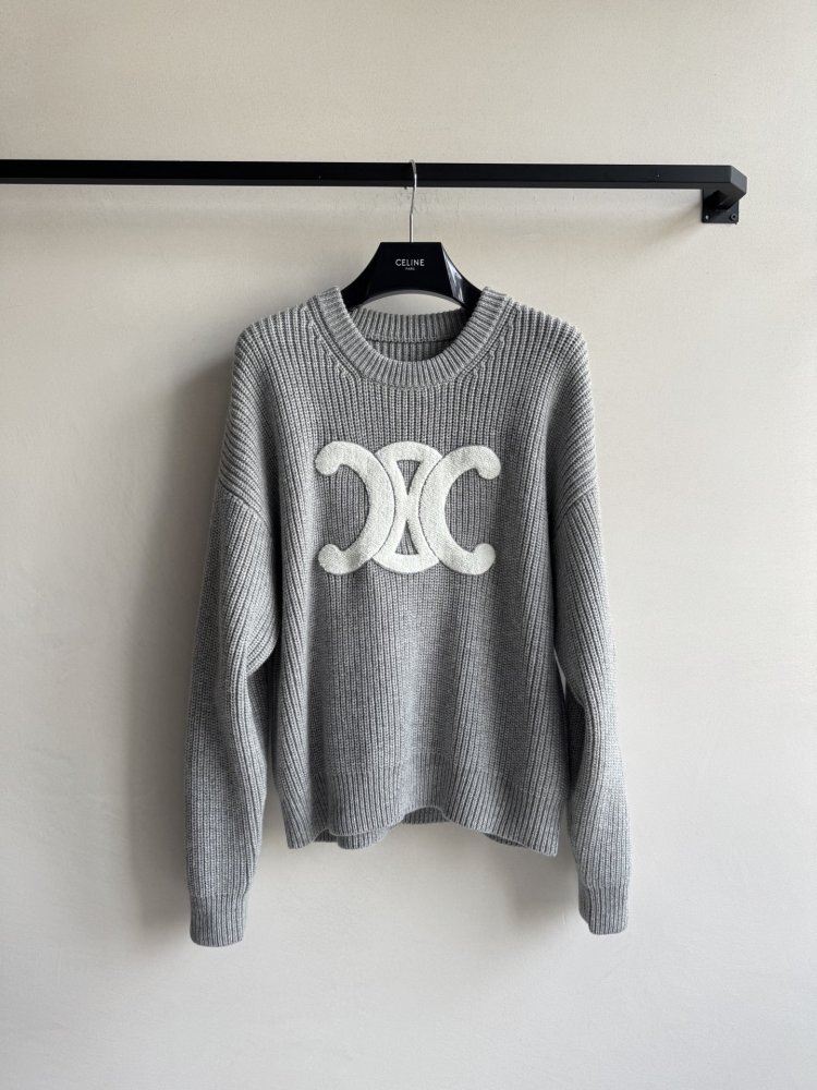 Свитер женский