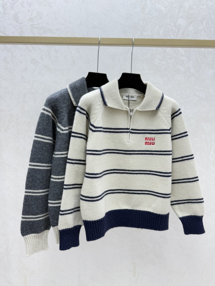 Свитер женский