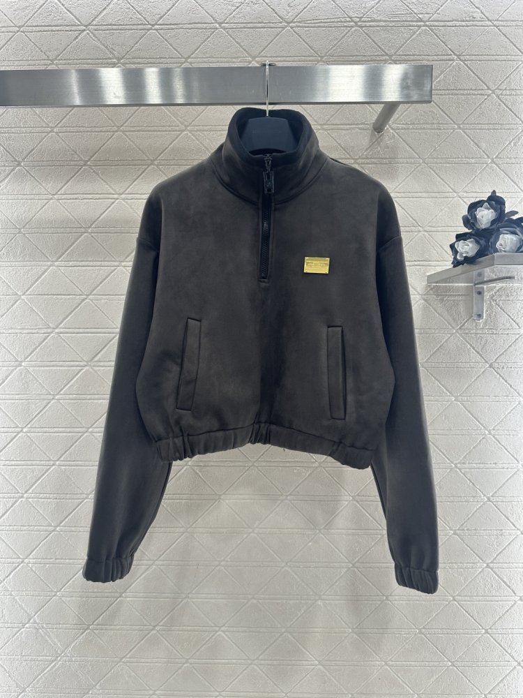 Свитер женский