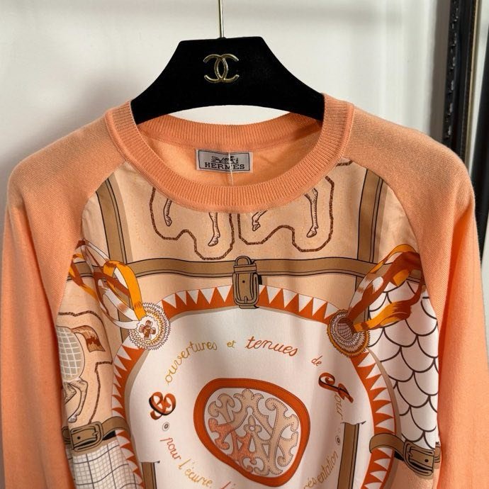 Свитер женский фото 2