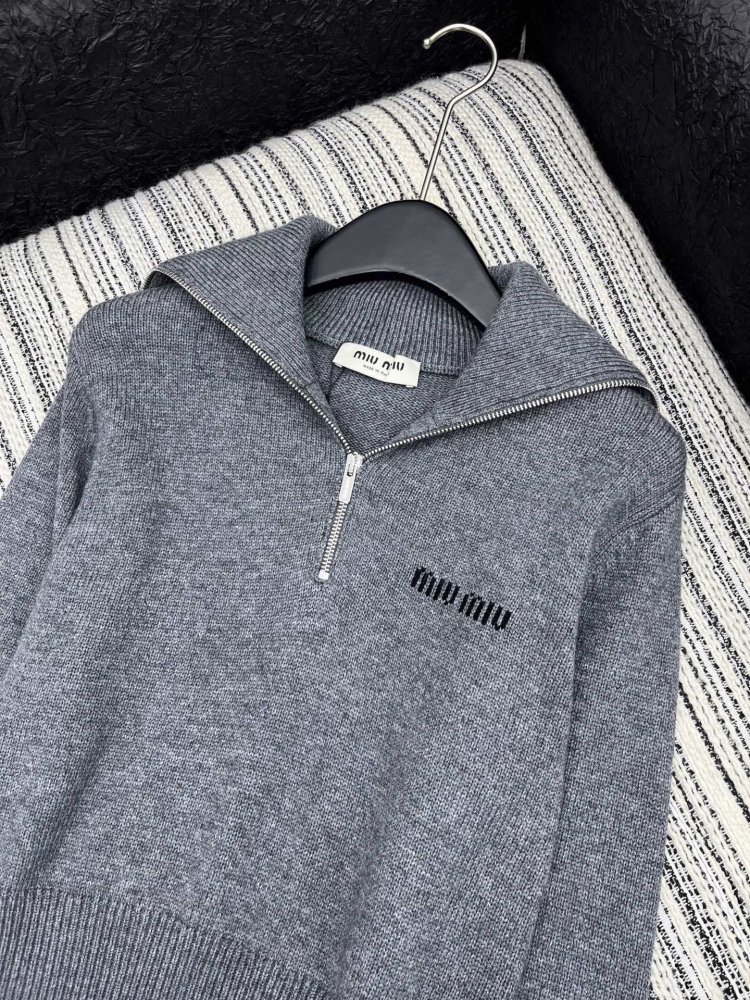 Pullover female фото 2