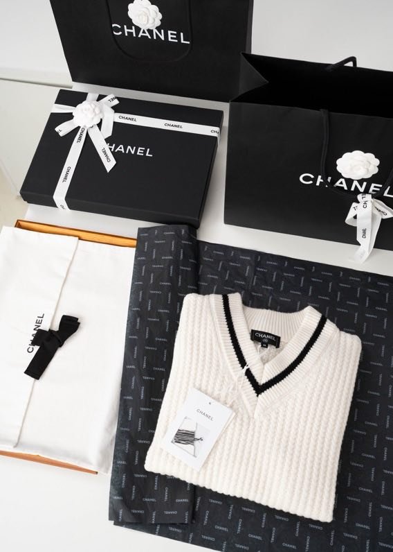 Свитер женский фото 2