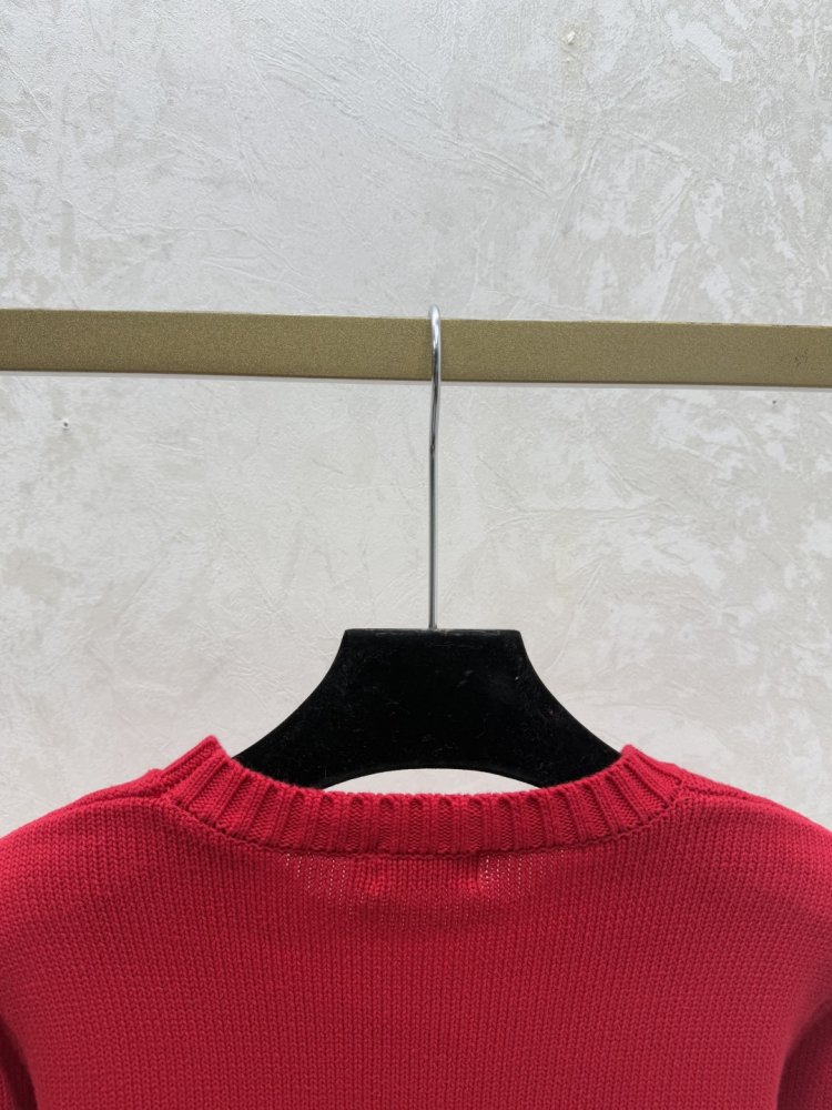 Свитер женский фото 2