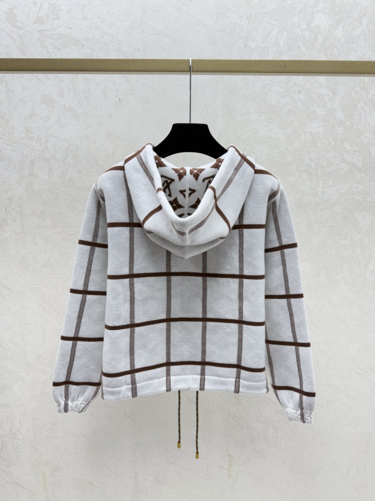 Свитер женский фото 2