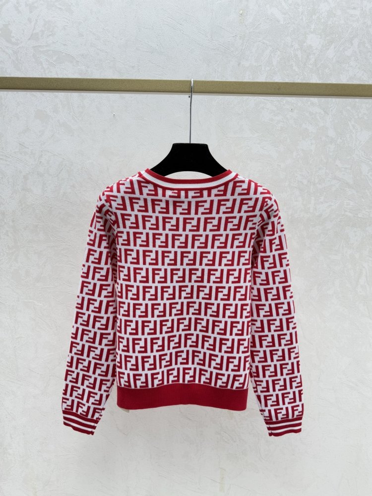 Свитер женский фото 2