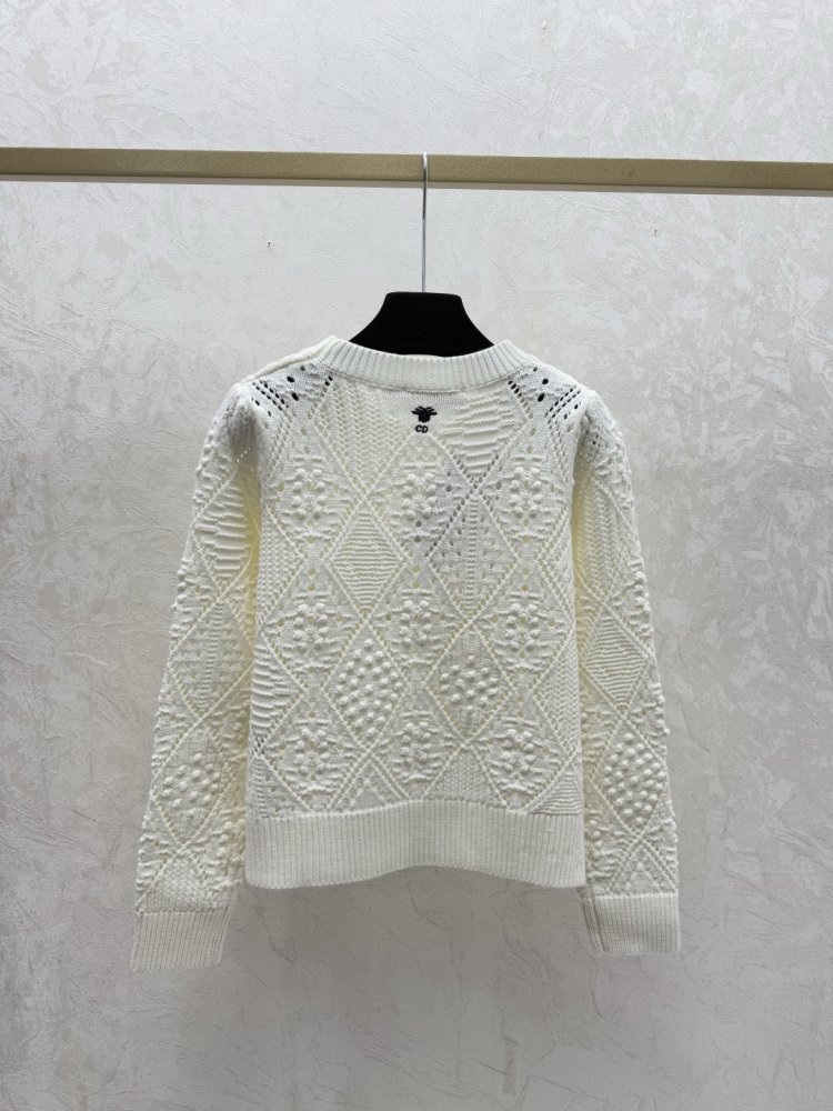 Свитер женский фото 2