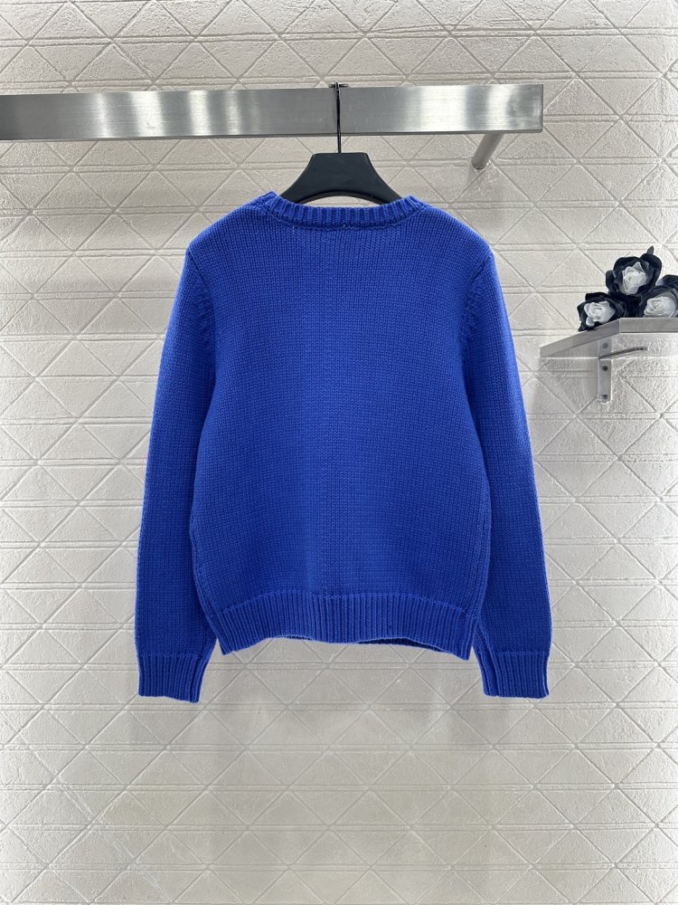 Свитер женский фото 2