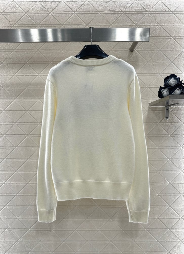 Светр жіночий фото 2