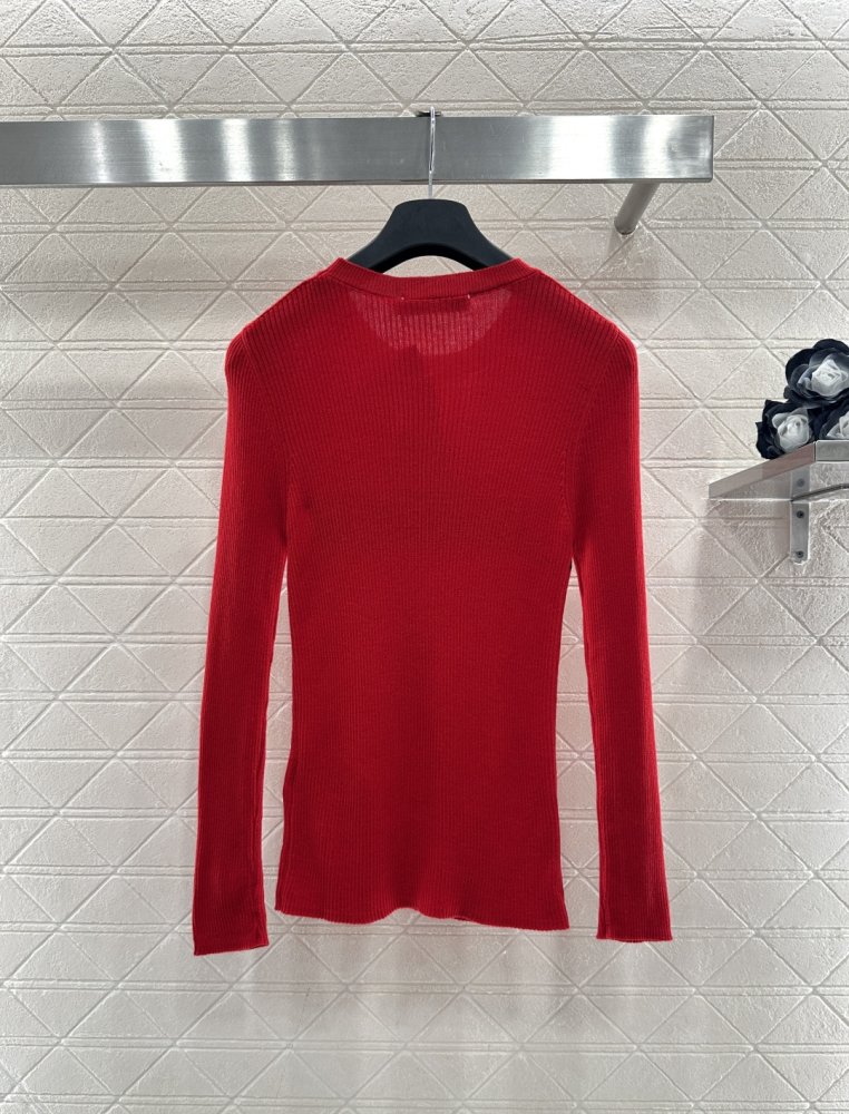 Светр жіночий фото 2