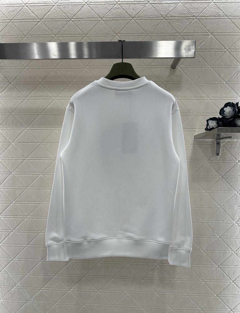 Светр жіночий фото 2