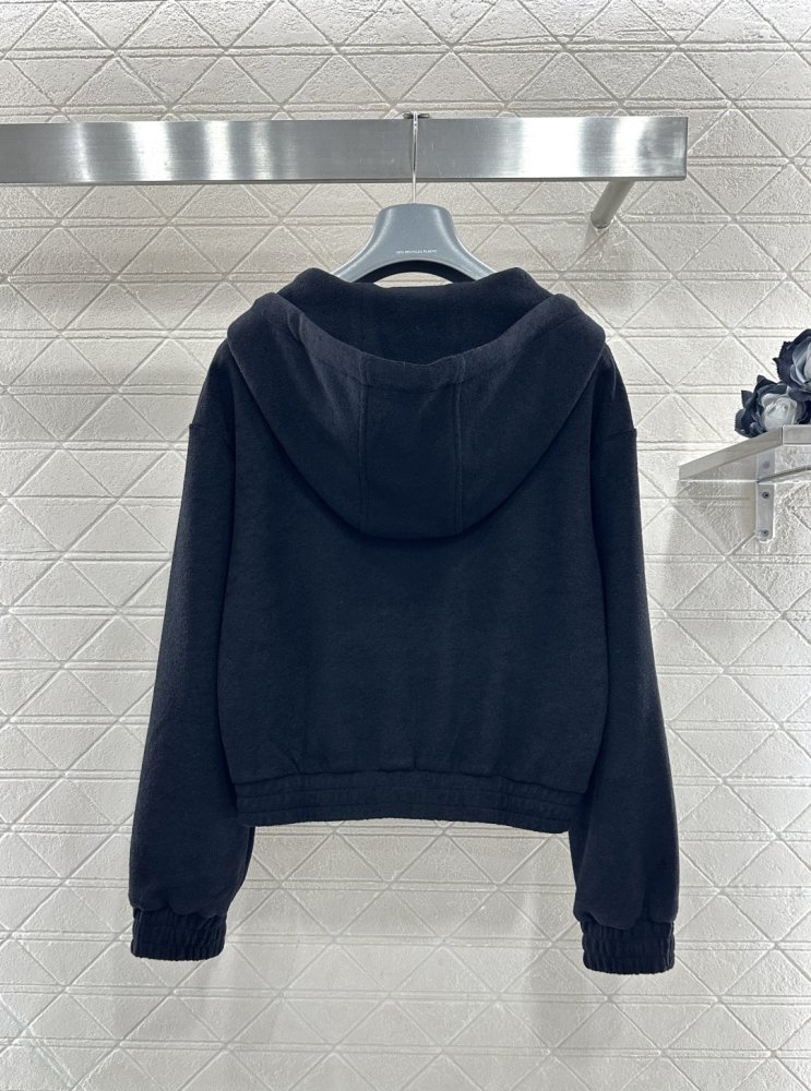 Pullover female фото 2