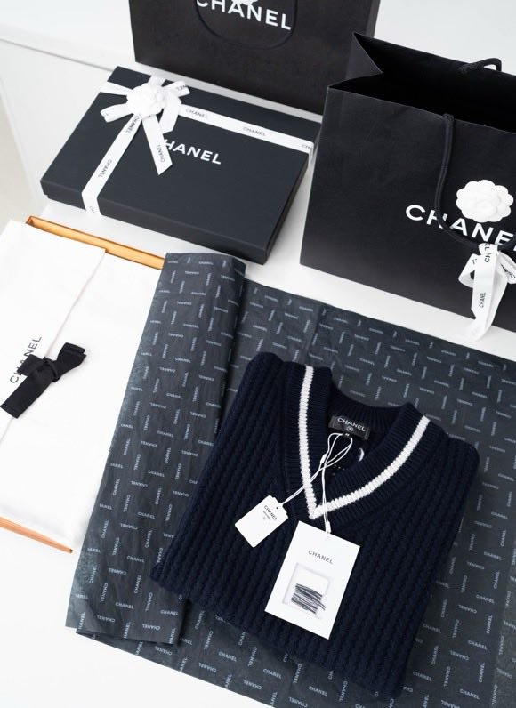 Светр жіночий фото 3