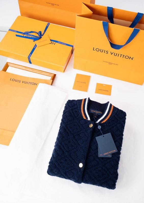 Светр жіночий фото 3