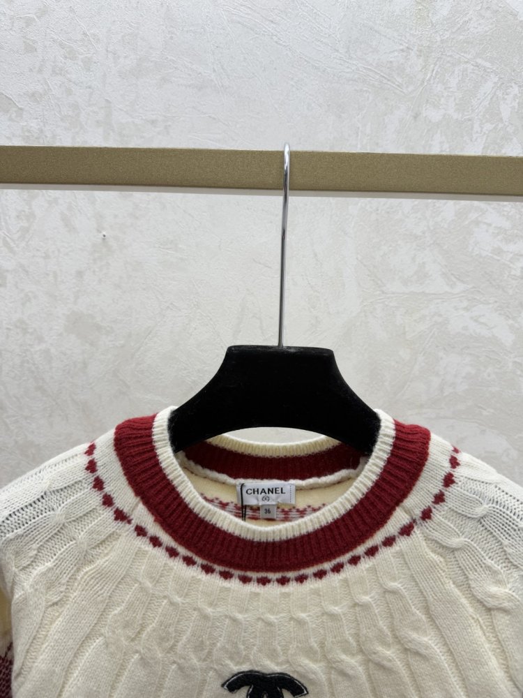 Свитер женский фото 3