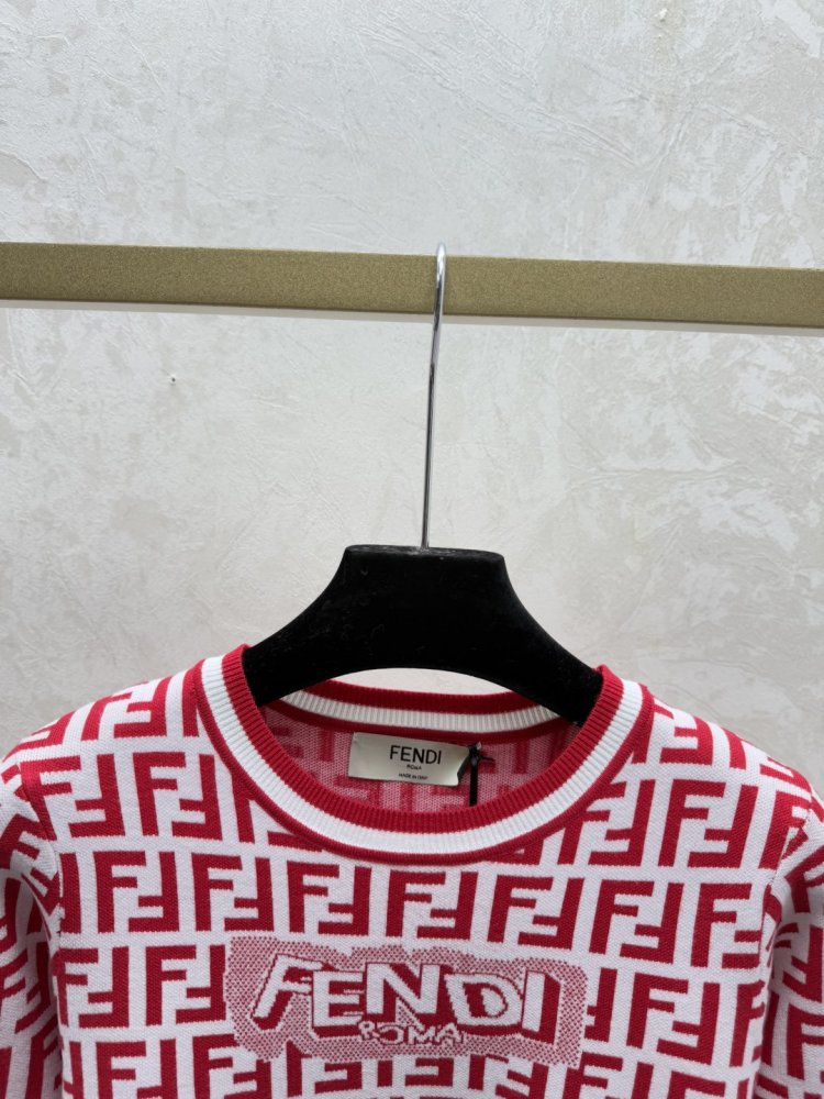 Свитер женский фото 3