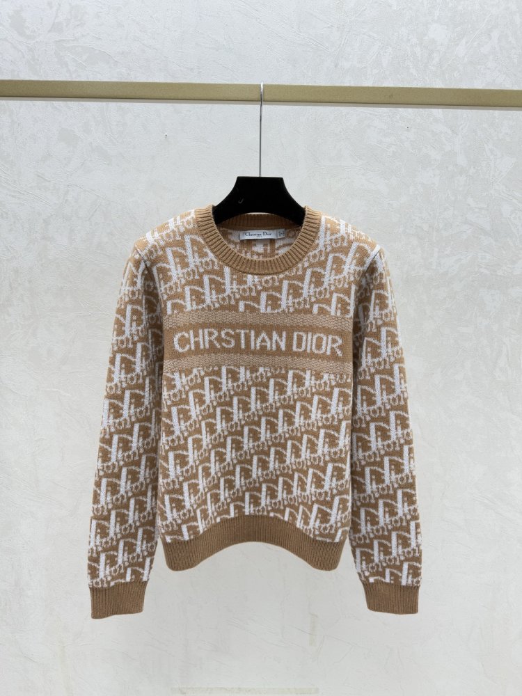 Свитер женский фото 3