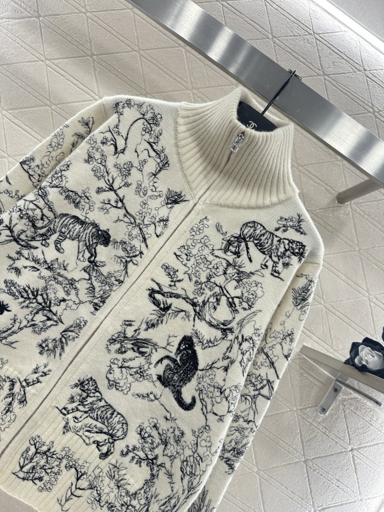 Свитер женский фото 3