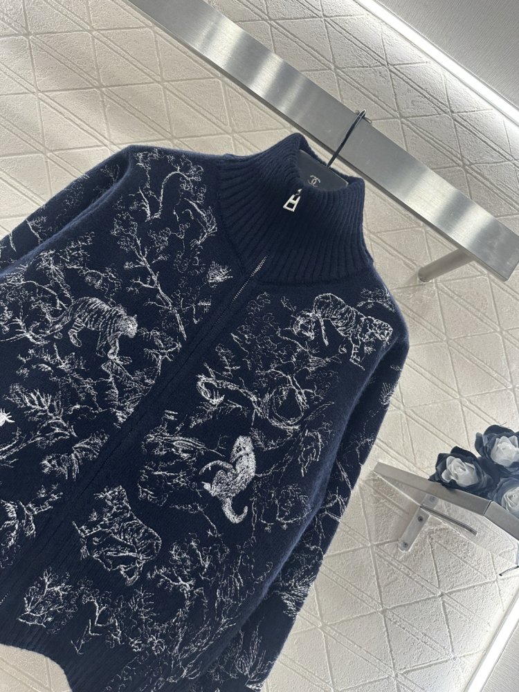 Свитер женский фото 3