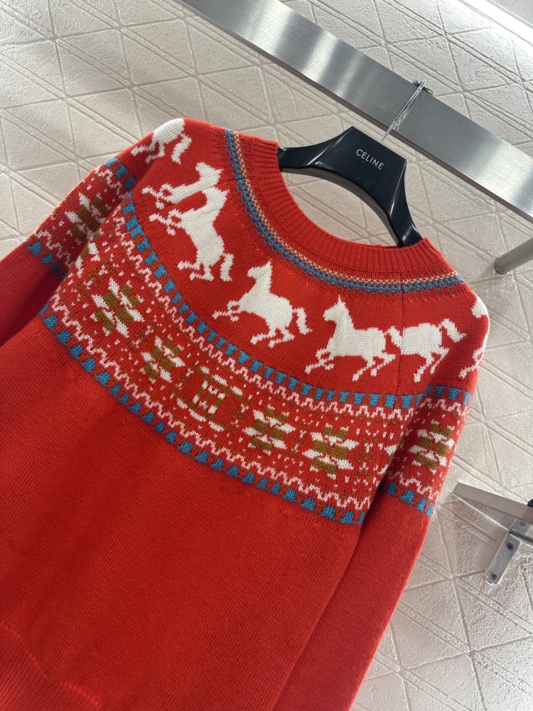 Свитер женский фото 3