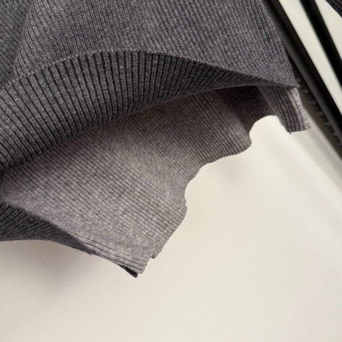 Свитер женский фото 3