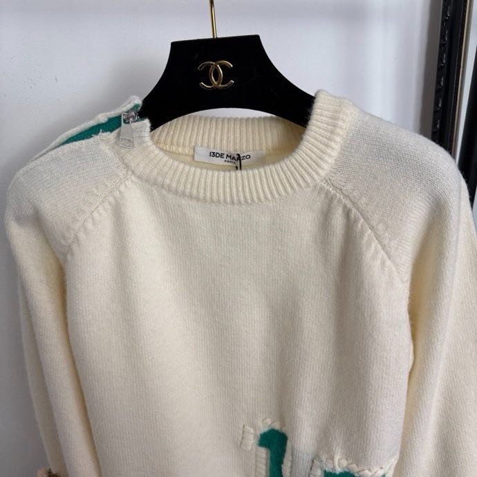 Свитер женский фото 3