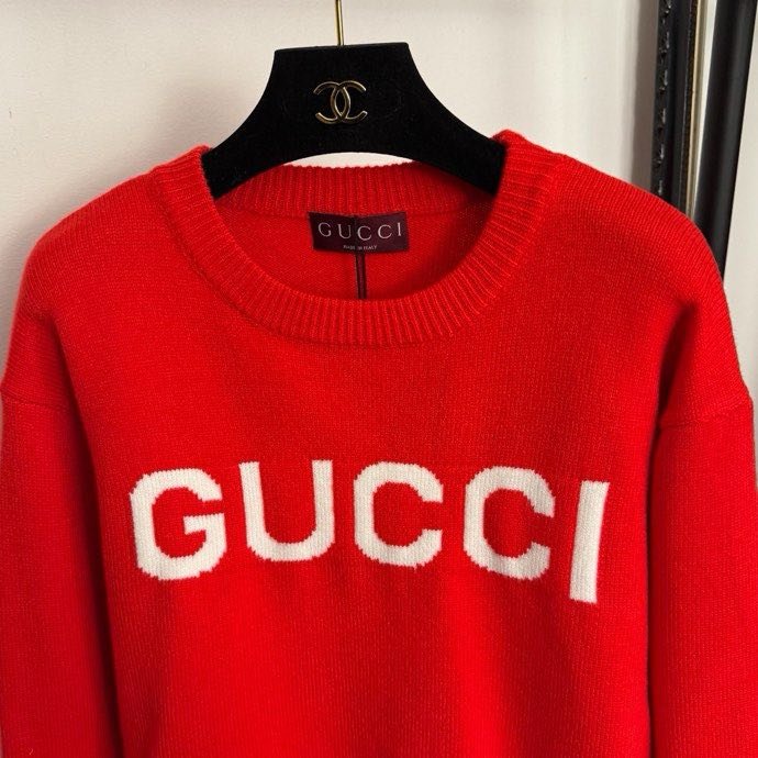 Свитер женский фото 3