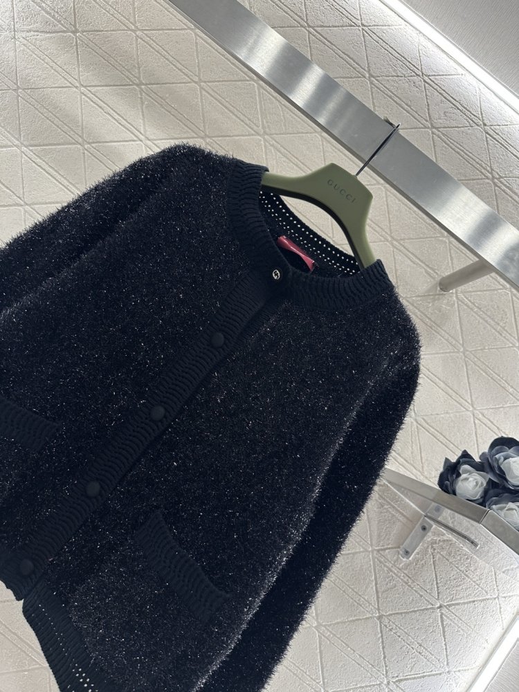 Светр жіночий фото 3