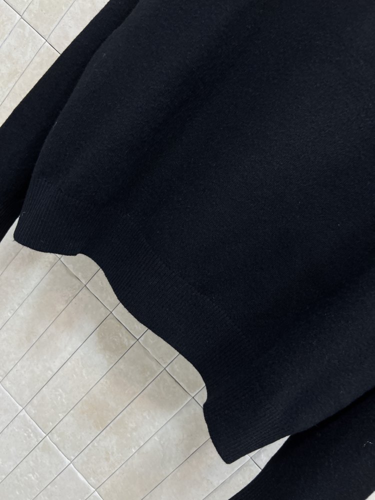 Светр жіночий фото 3