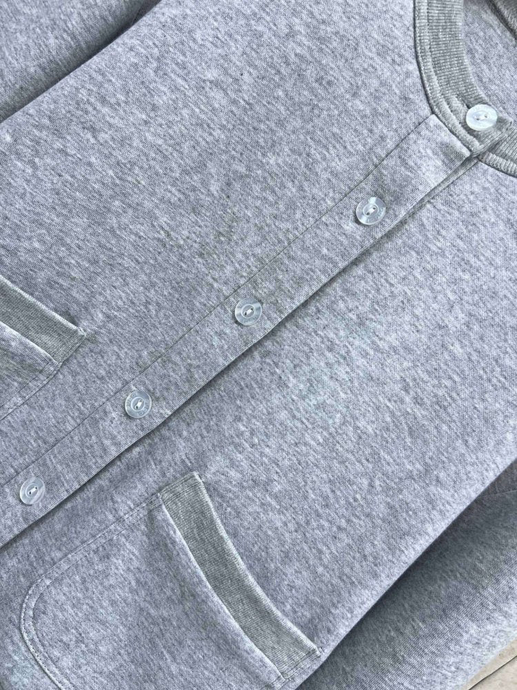 Светр жіночий фото 3