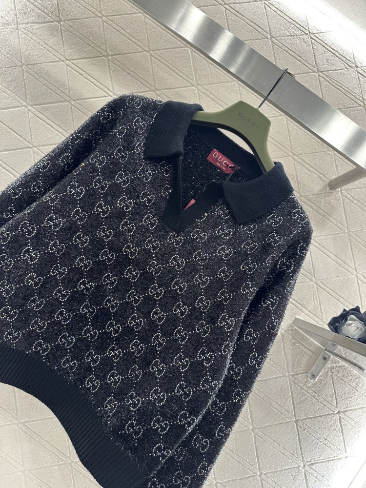 Светр жіночий фото 3