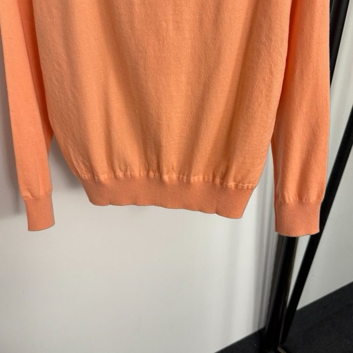 Свитер женский фото 4