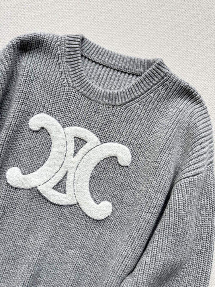 Свитер женский фото 4