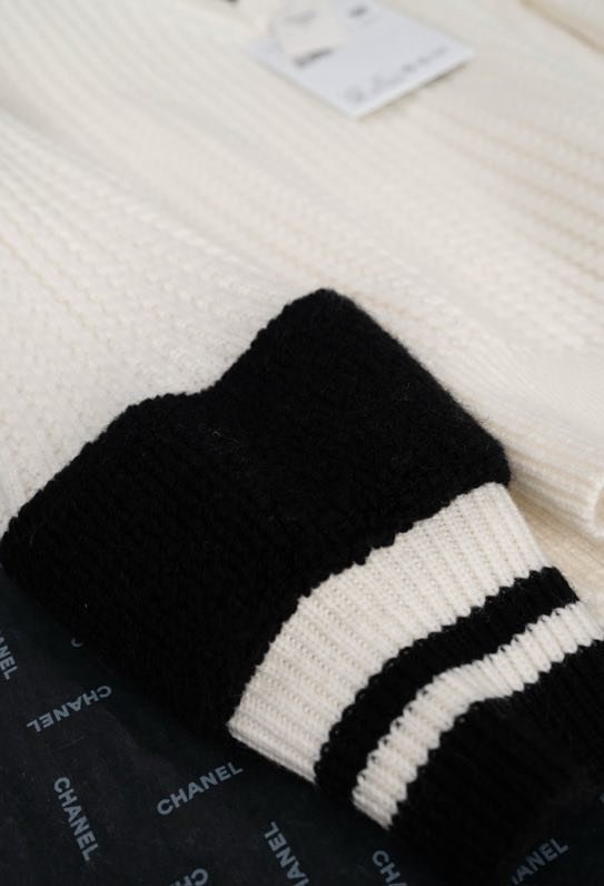 Свитер женский фото 4