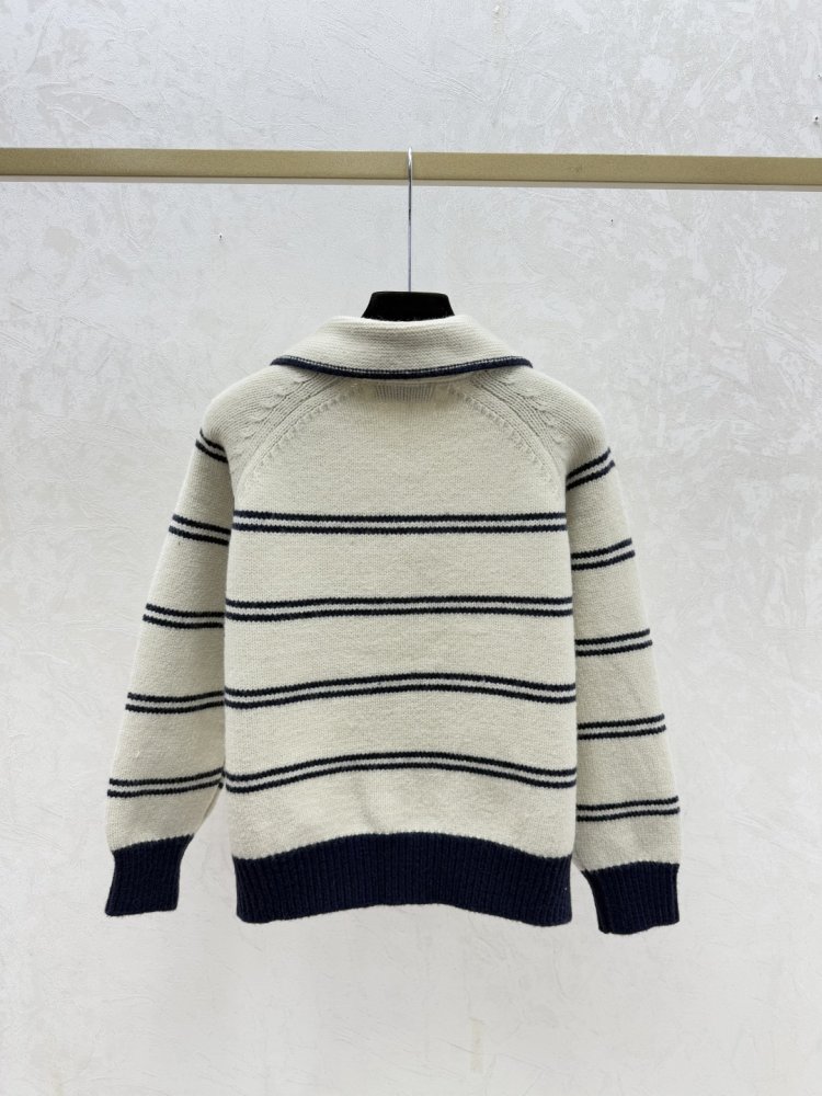 Свитер женский фото 4