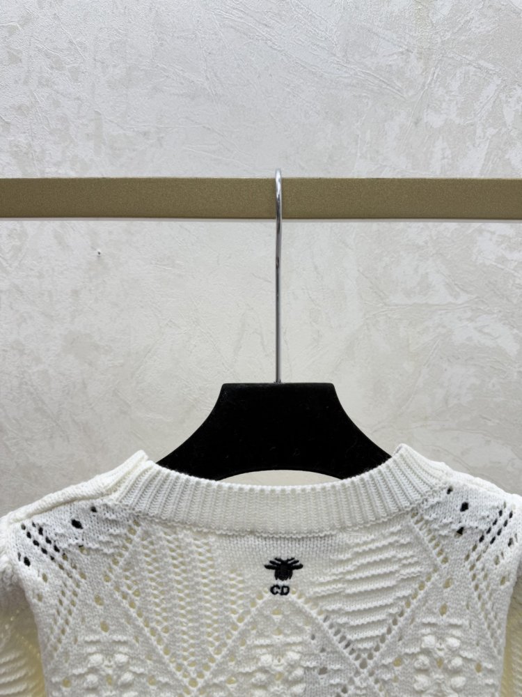 Свитер женский фото 4