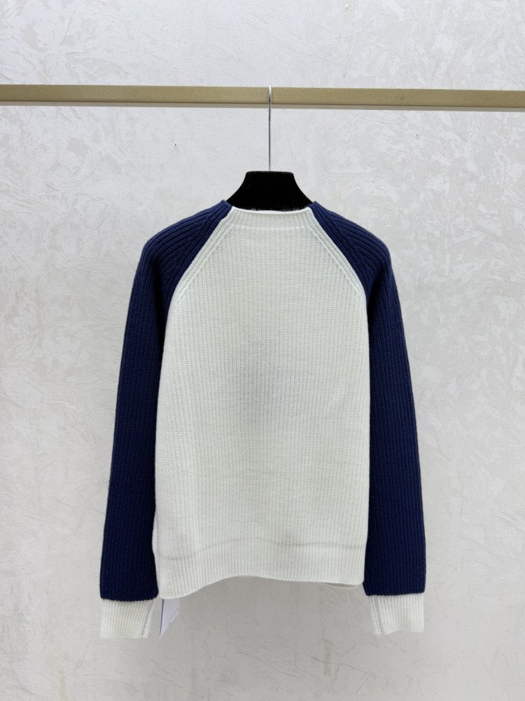 Свитер женский фото 4