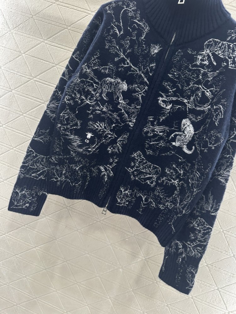 Свитер женский фото 4