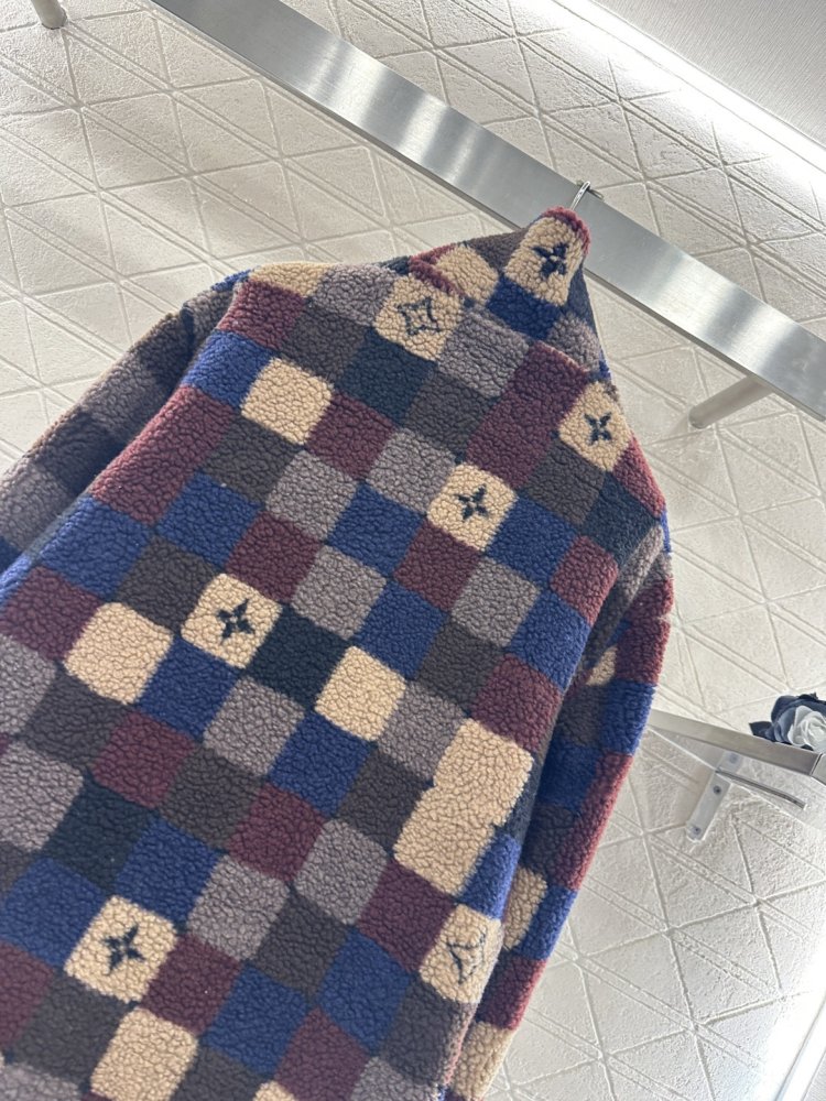 Свитер женский фото 4