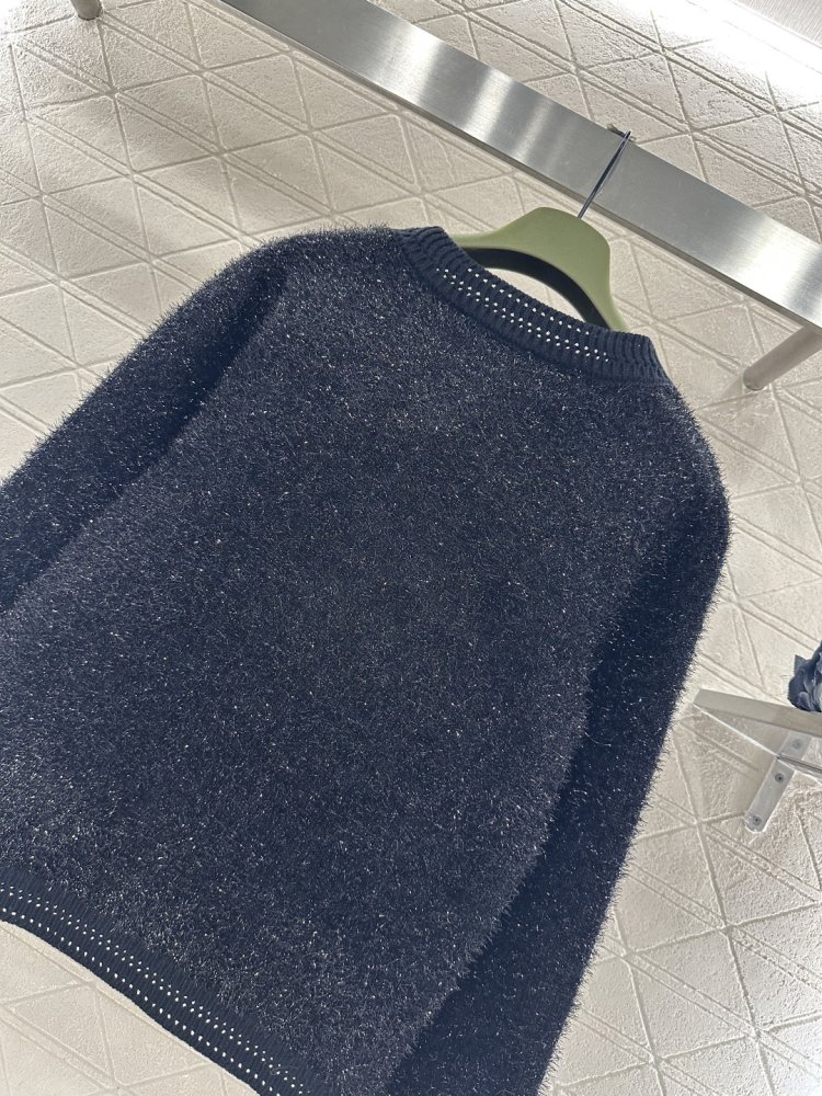 Светр жіночий фото 4