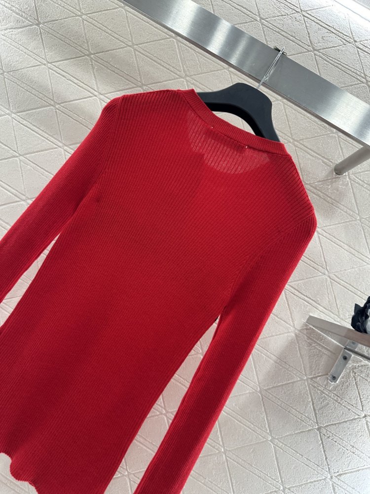 Светр жіночий фото 4