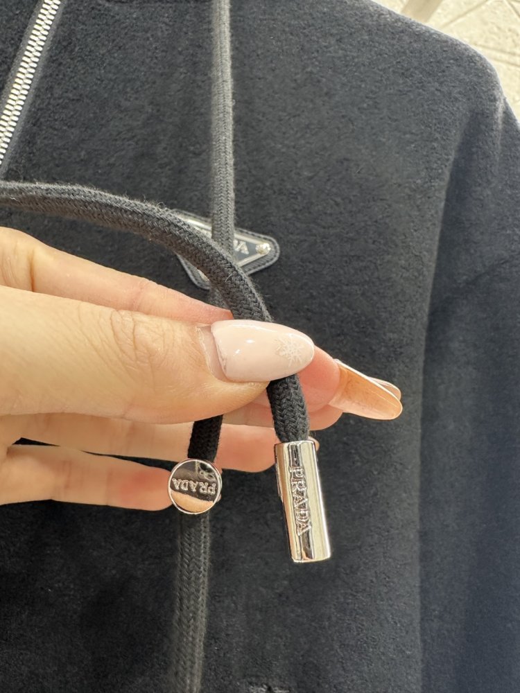 Pullover female фото 4