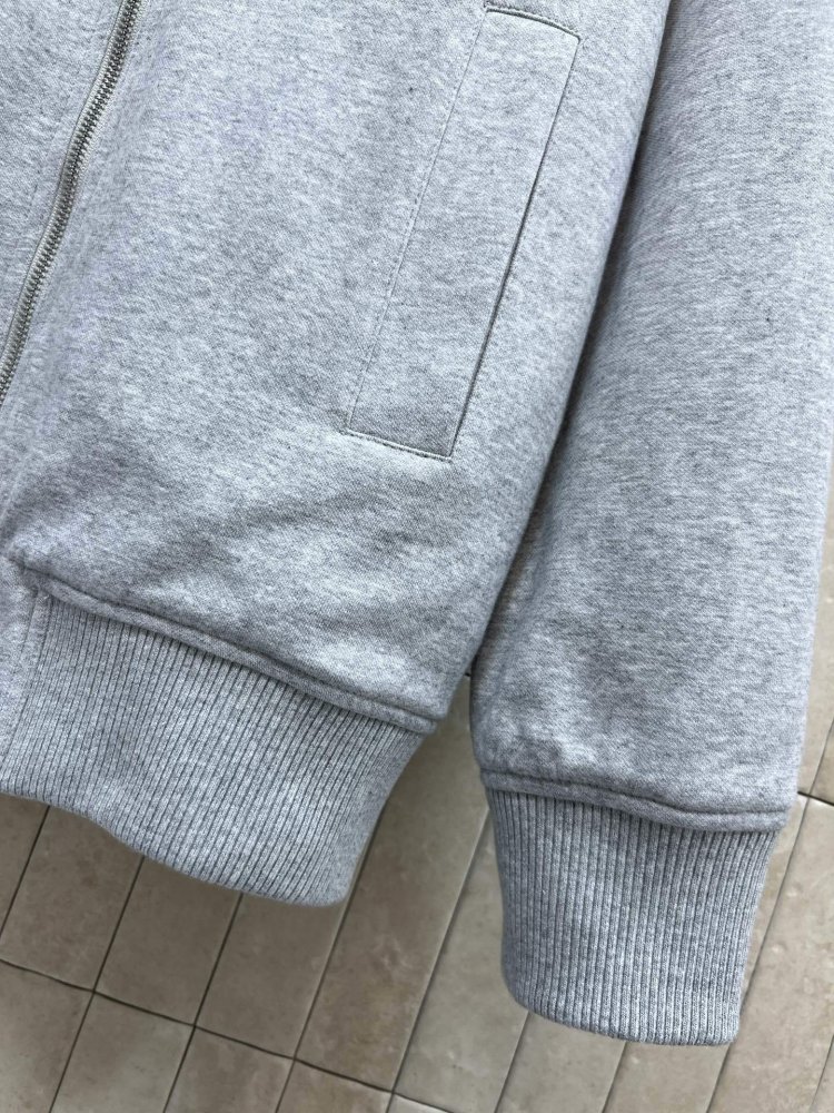 Светр жіночий фото 4