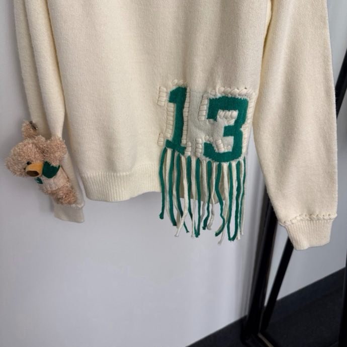 Свитер женский фото 5