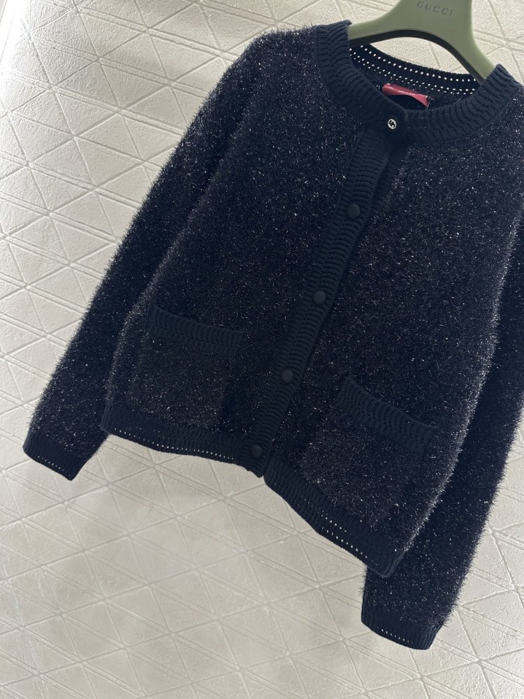 Светр жіночий фото 5