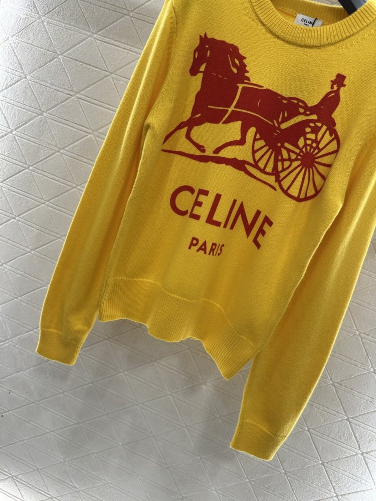 Светр жіночий фото 5